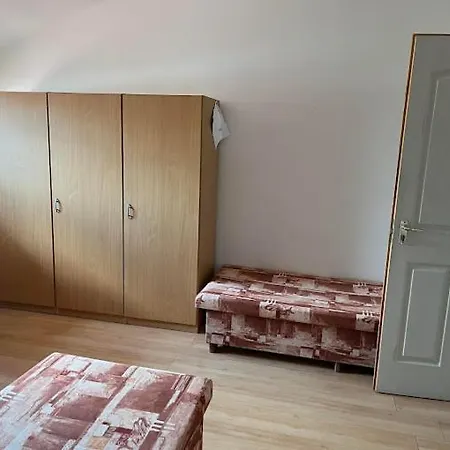 K&m&d Hostel *